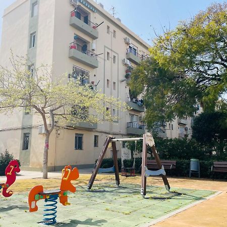 Cozy 2-Bedroom Serviced Apartment With Netflix Sagunto Kültér fotó