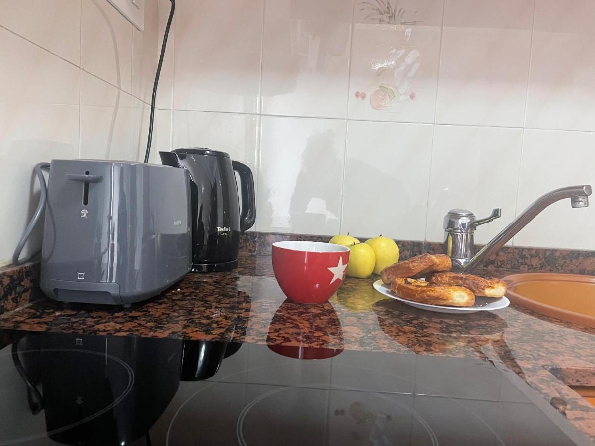 Cozy 2-Bedroom Serviced Apartment With Netflix Sagunto Kültér fotó